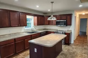 128 Big Piece Rd, Fairfield, NJ 07004 - Photo 4