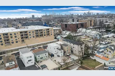 9005 Smith Avenue, North Bergen, NJ 07047 - Photo 18