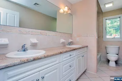 470 Chestnut Street B #B, Ridgefield, NJ 07657 - Photo 10