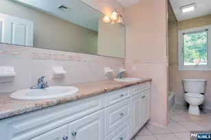 470 Chestnut Street B, Ridgefield, NJ 07657 - Photo 10