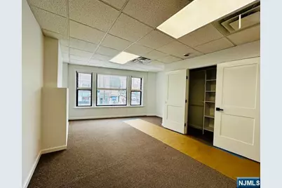 1 W Columbia Avenue 1 #1, Palisades Park, NJ 07650 - Photo 6