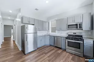 913 S 18th Street 2, Newark, NJ 07108 - Photo 2