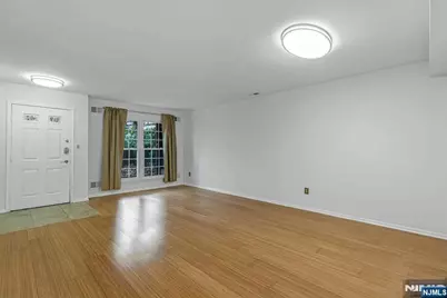 342 Village Court, Fort Lee, NJ 07024 - Photo 8