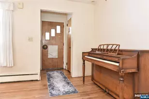 96 Grove St, Waldwick, NJ 07463 - Photo 4