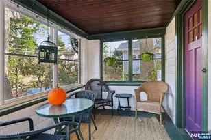 160 Pinewood Pl, Teaneck Township, NJ 07666 - Photo 6