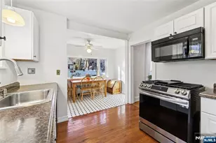 160 Pinewood Pl, Teaneck Township, NJ 07666 - Photo 14