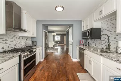 204 E Lindsley, Cedar Grove, NJ 07009 - Photo 2