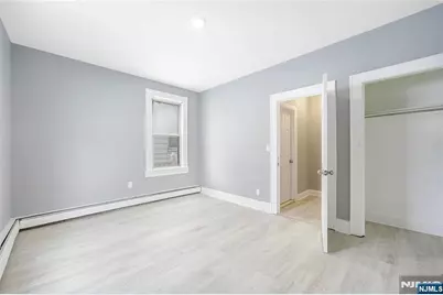36 Cortland Street, Newark, NJ 07105 - Photo 18