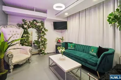 1207 Anderson Avenue, Fort Lee, NJ 07024 - Photo 12