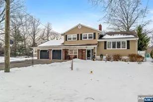 490 Albert Pl, New Milford, NJ 07646 - Photo 1