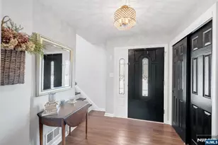 490 Albert Pl, New Milford, NJ 07646 - Photo 4