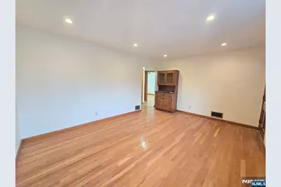 701 4th Street, Secaucus, NJ 07094 - Photo 4