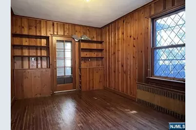 695 Palisade Avenue, Cliffside Park, NJ 07010 - Photo 20