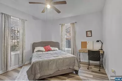 107 Huntington Terrace, Newark, NJ 07112 - Photo 4