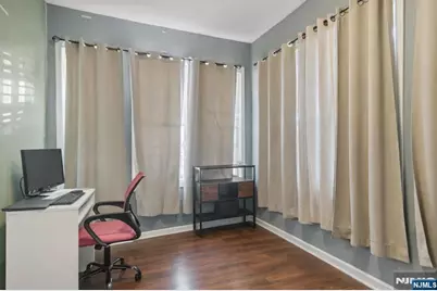107 Huntington Terrace, Newark, NJ 07112 - Photo 16