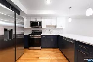 52 James Street 1, Newark, NJ 07102 - Photo 1