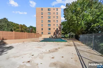 2348 Linwood Avenue 1K #1K, Fort Lee, NJ 07024 - Photo 22