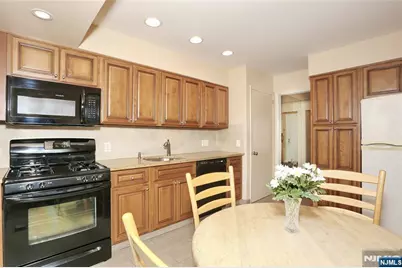 331 Webster Drive, New Milford, NJ 07646 - Photo 14