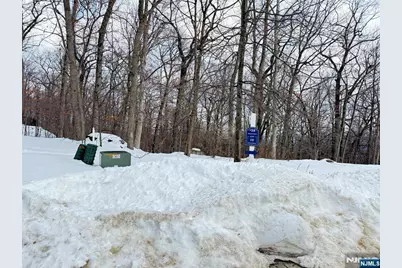 18 Wiltshire Drive, Boonton Township, NJ 07005 - Photo 2