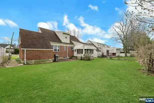 14-05 Plymouth Dr, Fair Lawn, NJ 07410 - Photo 22