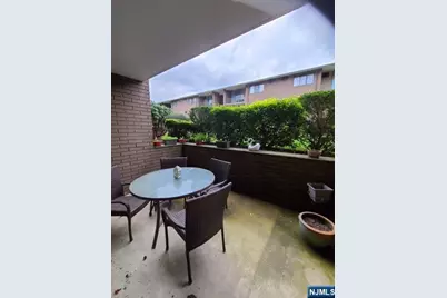 464 Liberty Street 110 #110, Little Ferry, NJ 07643 - Photo 8