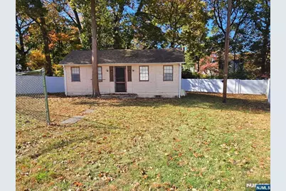 679 Haxtun Avenue, Orange, NJ 07050 - Photo 4