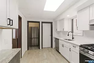 428 Lawton Ave, Cliffside Park, NJ 07010 - Photo 20