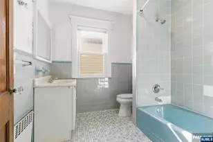 428 Lawton Ave, Cliffside Park, NJ 07010 - Photo 30