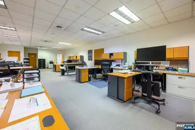 307 Pleasantview Avenue, Hackensack, NJ 07601 - Photo 10