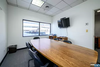 307 Pleasantview Avenue, Hackensack, NJ 07601 - Photo 20