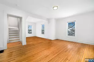 32 Forest Street 2, Montclair, NJ 07042 - Photo 4