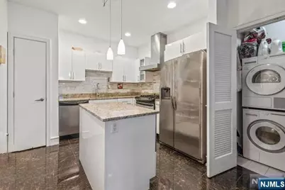 310 Cliff Lane 1H #1H, Cliffside Park, NJ 07010 - Photo 2