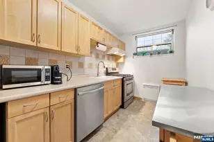8450 Blvd E 1H, North Bergen, NJ 07047 - Photo 8