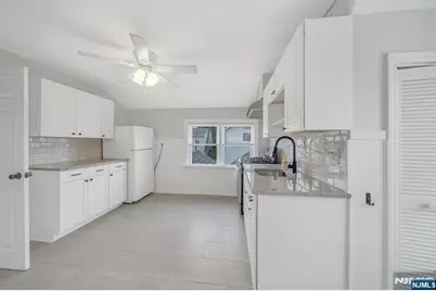 88 McKinley Avenue 2 #2, Lodi, NJ 07644 - Photo 4