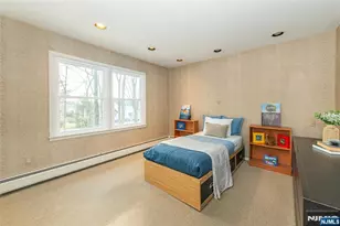 36 Yellow Brick Rd, Wayne, NJ 07470 - Photo 20