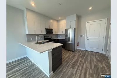 62 Broadway 303 #303, Woodcliff Lake, NJ 07677 - Photo 2