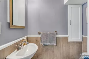 1 Grange Ct, Teaneck Township, NJ 07666 - Photo 10