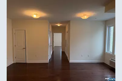 307 Gorge Road 402 #402, Cliffside Park, NJ 07010 - Photo 6