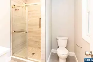 125 Arcola Ave, Paramus, NJ 07652 - Photo 26