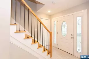 125 Arcola Ave, Paramus, NJ 07652 - Photo 4