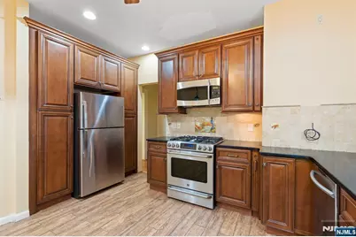 206 Highland Avenue, Kearny, NJ 07032 - Photo 2