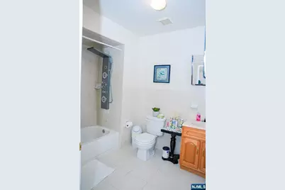 343 Sussex Avenue, Newark, NJ 07107 - Photo 12