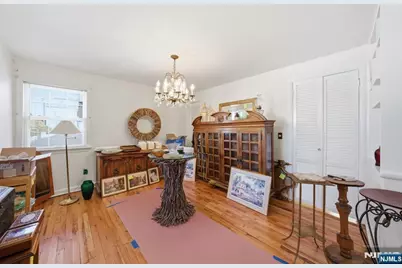 110 New York Avenue, Bergenfield, NJ 07621 - Photo 4