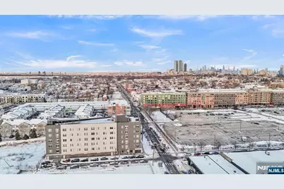 1 Mallory 405 #405, Jersey City, NJ 07305 - Photo 22