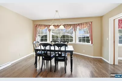 17 Pascack Road, Park Ridge, NJ 07656 - Photo 8
