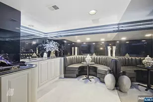 1511 John St, Fort Lee, NJ 07024 - Photo 22