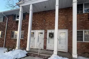 210 Washington Dr, Ramsey, NJ 07446 - Photo 1