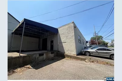 41 Woodbine Street, Bergenfield, NJ 07621 - Photo 2