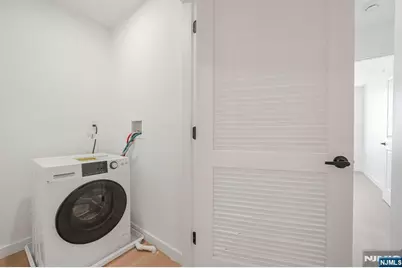 1 Mallory Avenue, Jersey City, NJ 07305 - Photo 6