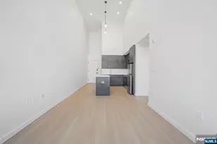 1 Mallory 506, Jersey City, NJ 07305 - Photo 4